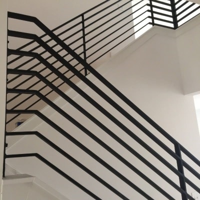 1_Flat-Bar-Horizontal-Interior-Steps