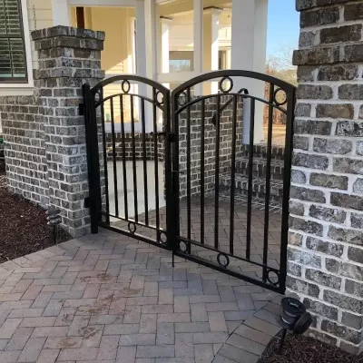 Gate-with-rings.jpg