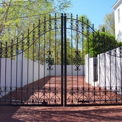 1_Cast-Iron-Gate-white-brick-house